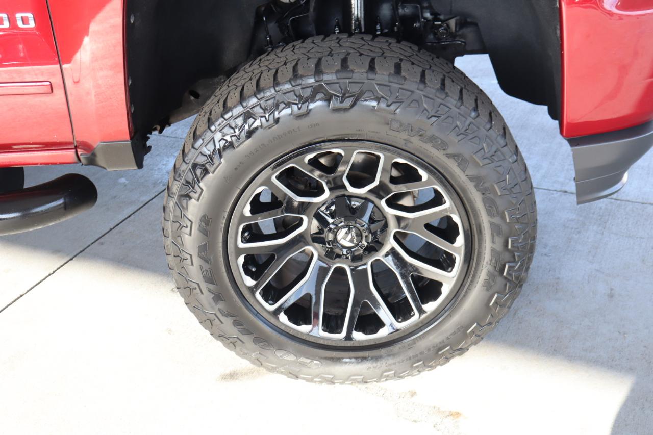 Chevrolet Silverado 1500 4WD Crew Cab 143.5" LT w/2LT 2018