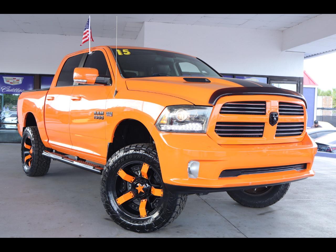RAM 1500 4WD Crew Cab 140.5" Sport 2015