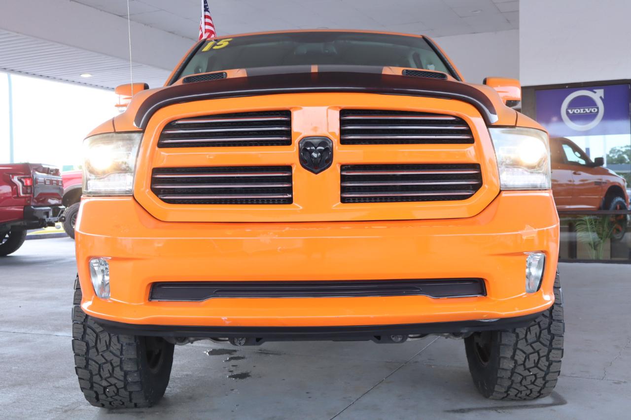 RAM 1500 4WD Crew Cab 140.5" Sport 2015
