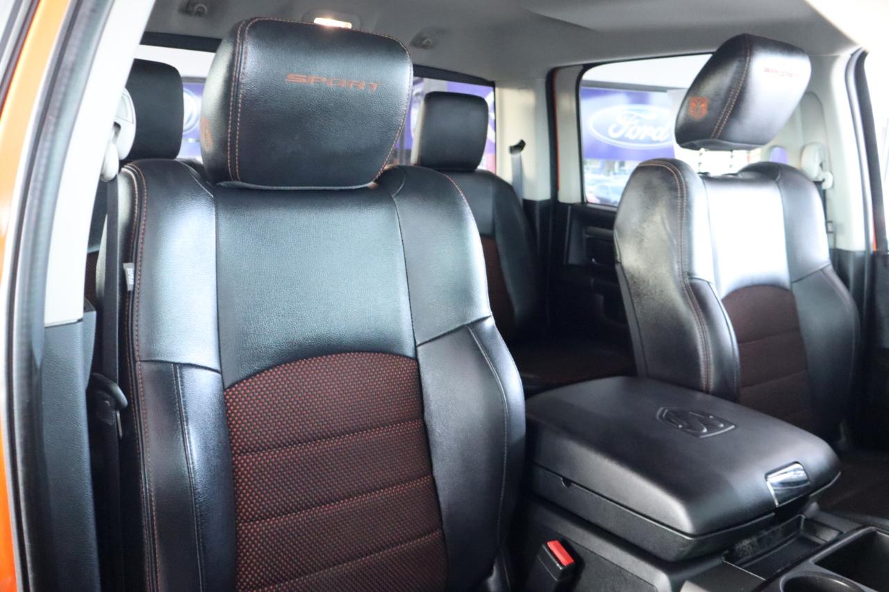 RAM 1500 4WD Crew Cab 140.5" Sport 2015