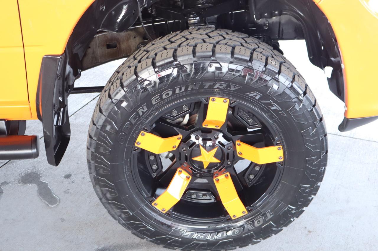 RAM 1500 4WD Crew Cab 140.5" Sport 2015