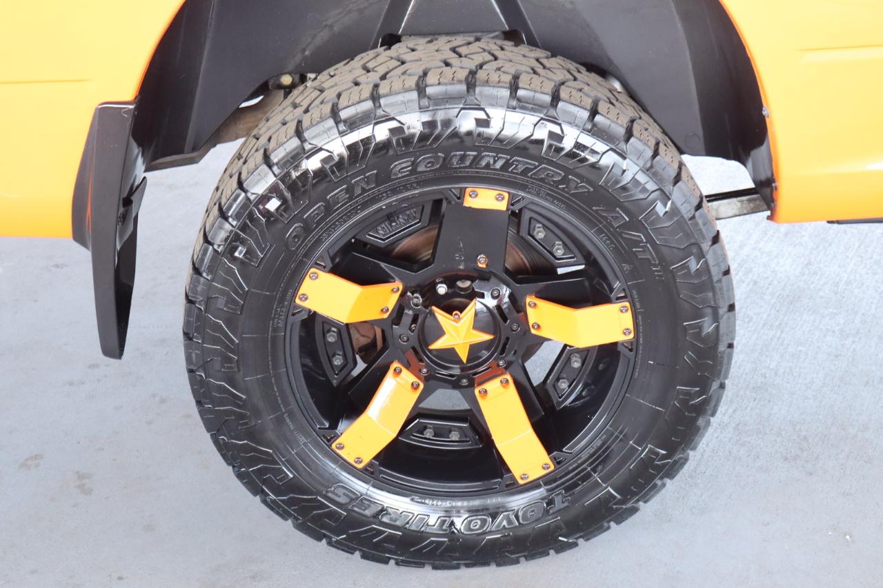 RAM 1500 4WD Crew Cab 140.5" Sport 2015