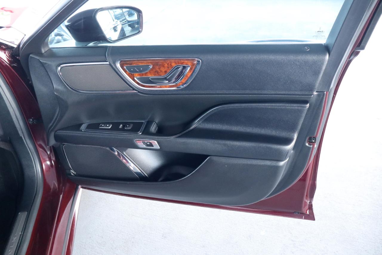 Lincoln Continental Premiere FWD 2018