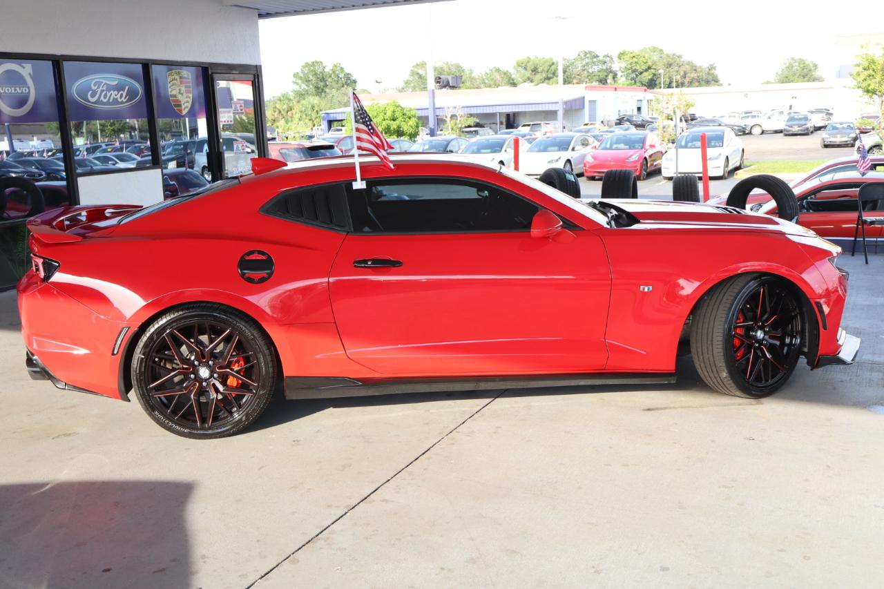 Chevrolet Camaro 2dr Cpe 2SS 2019