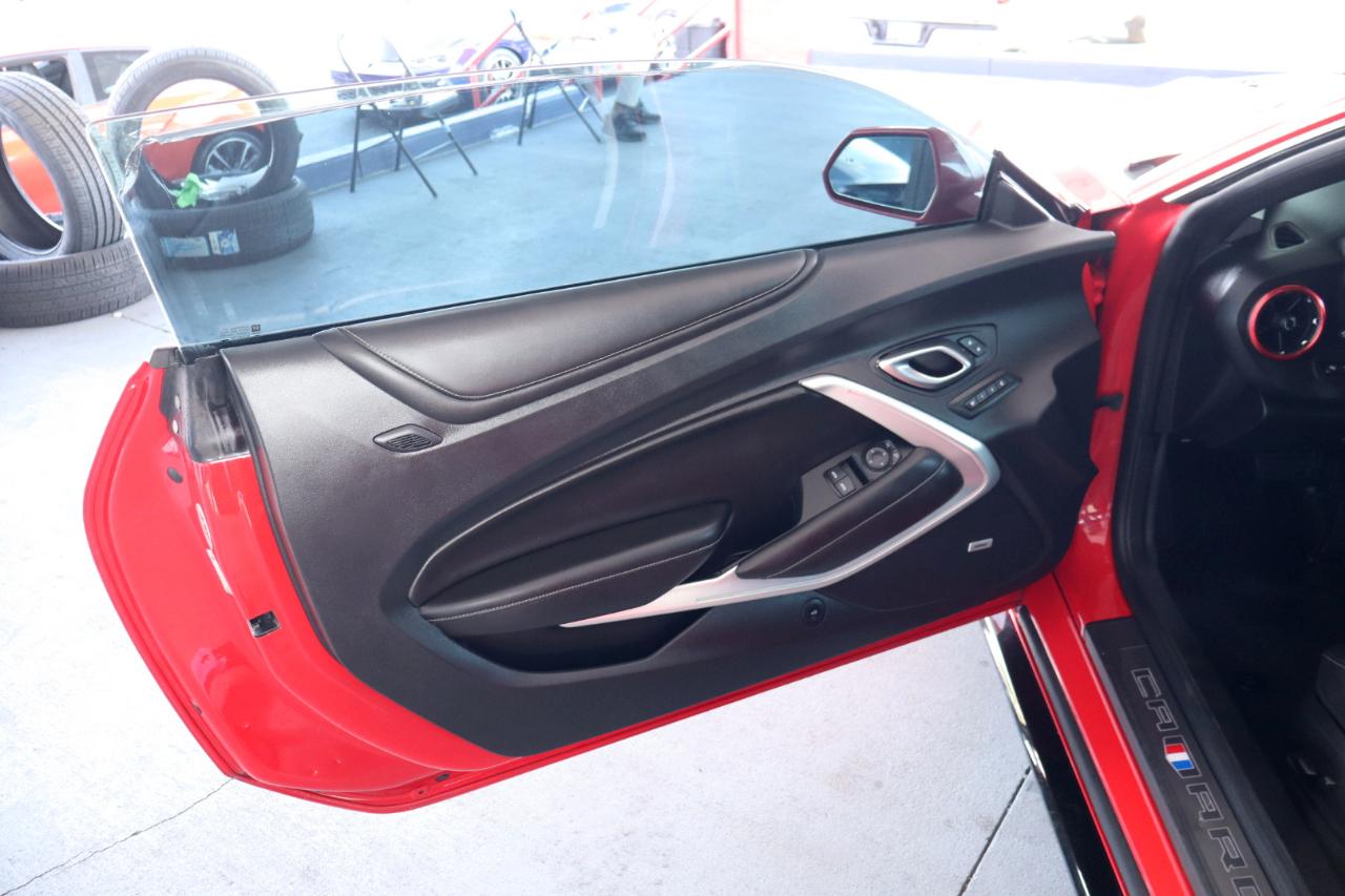 Chevrolet Camaro 2dr Cpe 2SS 2019