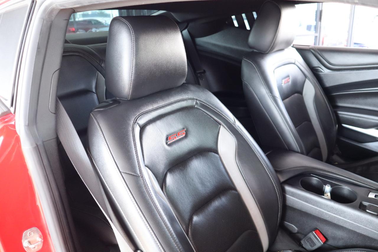 Chevrolet Camaro 2dr Cpe 2SS 2019