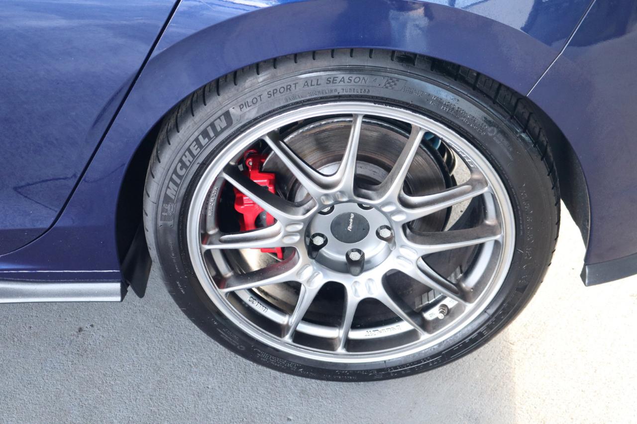 Volkswagen Golf GTI 2.0T SE Manual 2022
