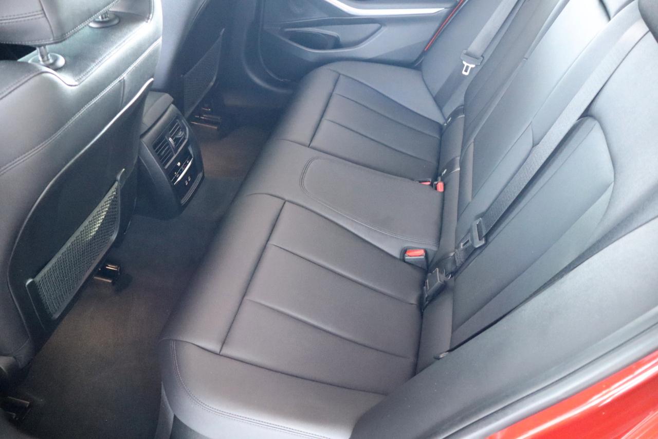 BMW 3 Series 330i Sedan North America 2021