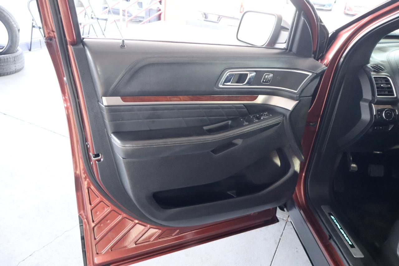 Ford Explorer Platinum 4WD 2018