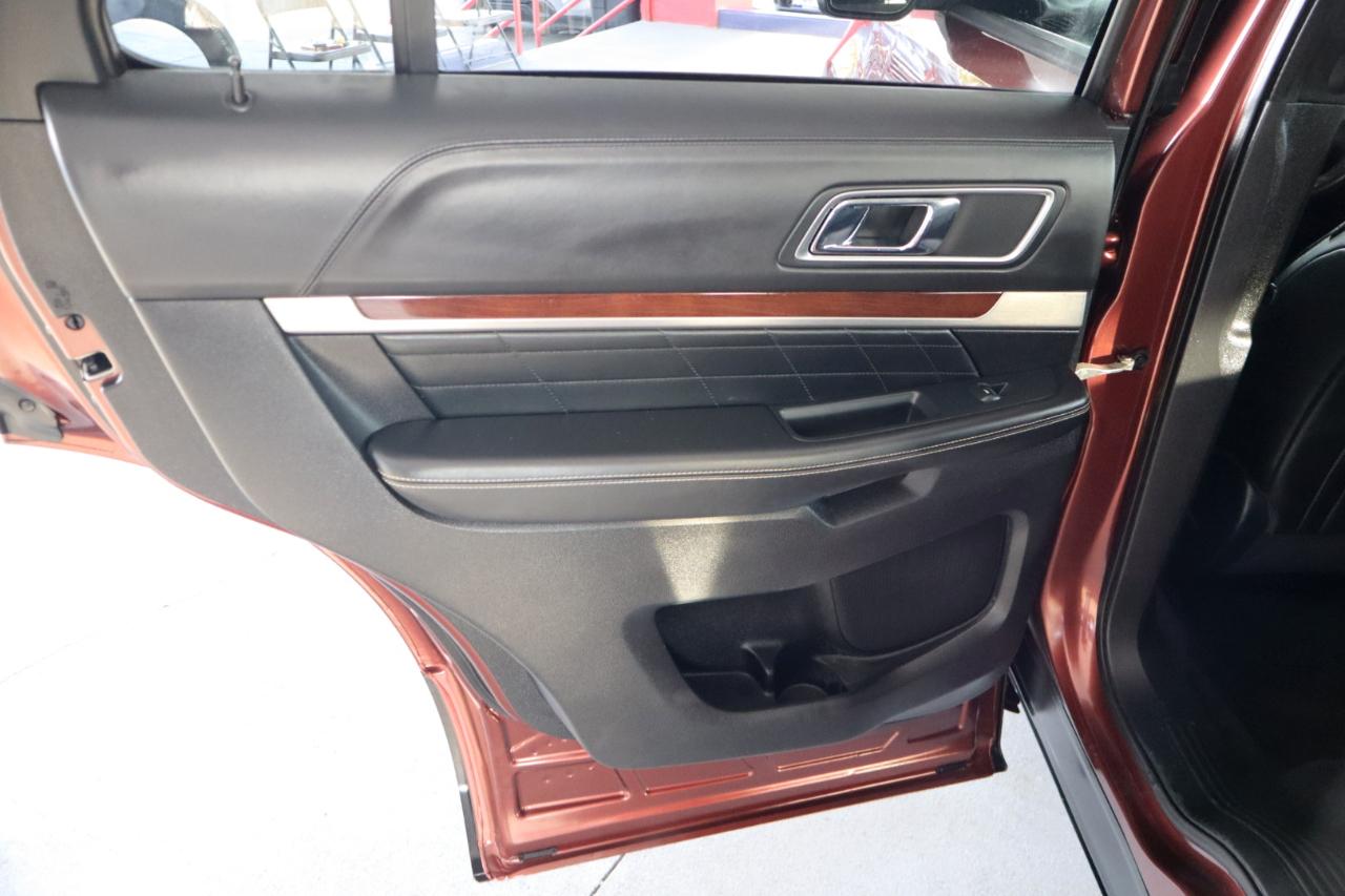 Ford Explorer Platinum 4WD 2018