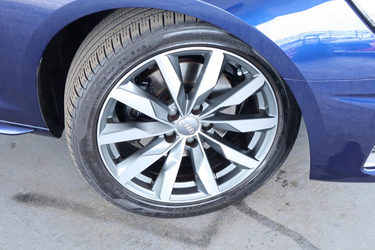 Audi A4 Sedan Premium 40 TFSI quattro 2021