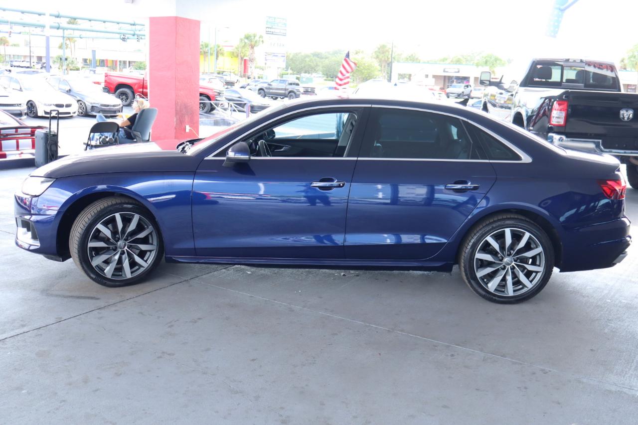 Audi A4 Sedan Premium 40 TFSI quattro 2021