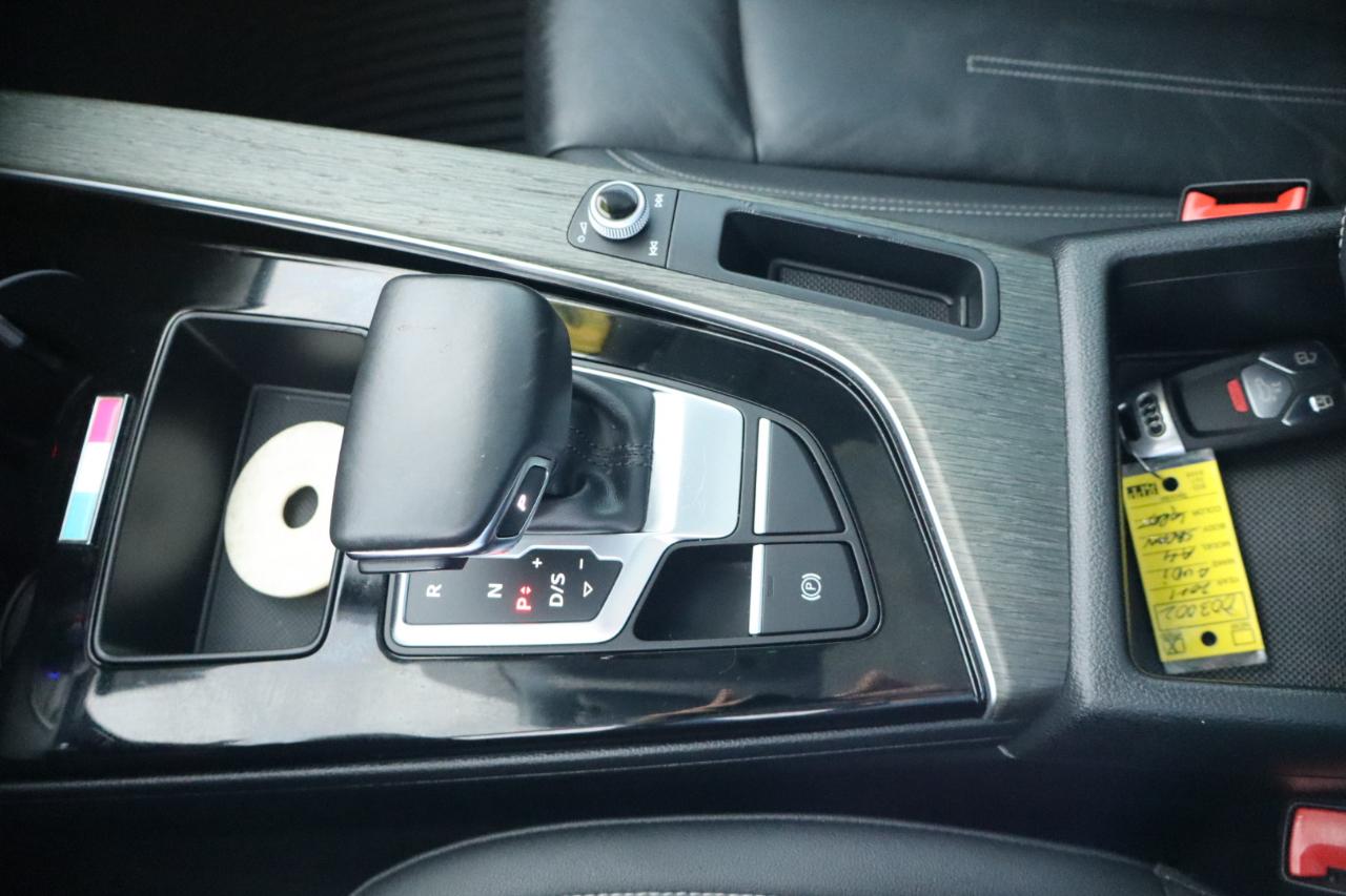 Audi A4 Sedan Premium 40 TFSI quattro 2021