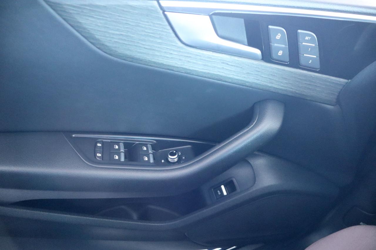 Audi A4 Sedan Premium 40 TFSI quattro 2021