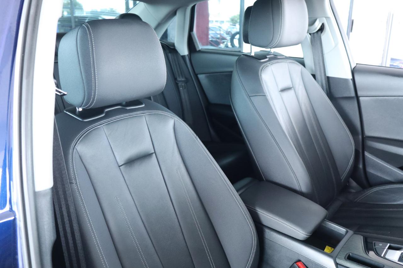 Audi A4 Sedan Premium 40 TFSI quattro 2021