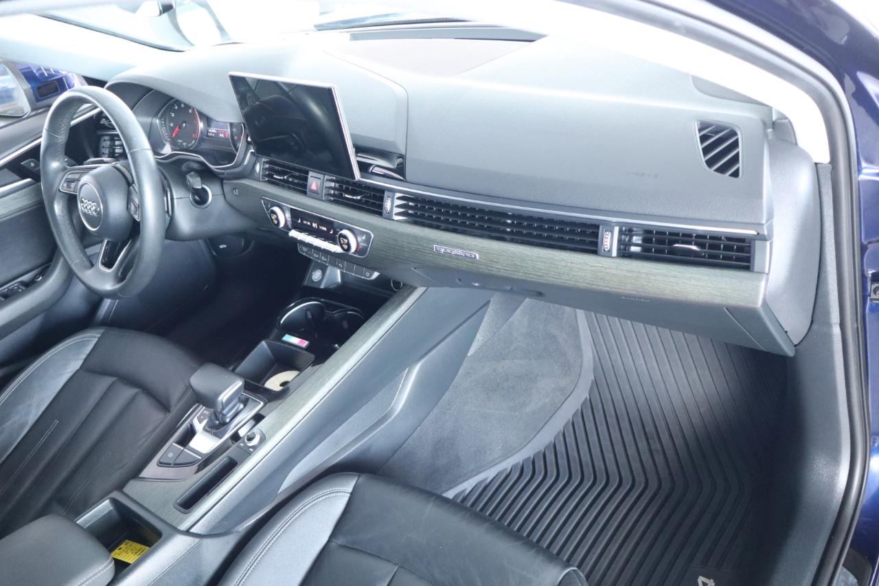 Audi A4 Sedan Premium 40 TFSI quattro 2021