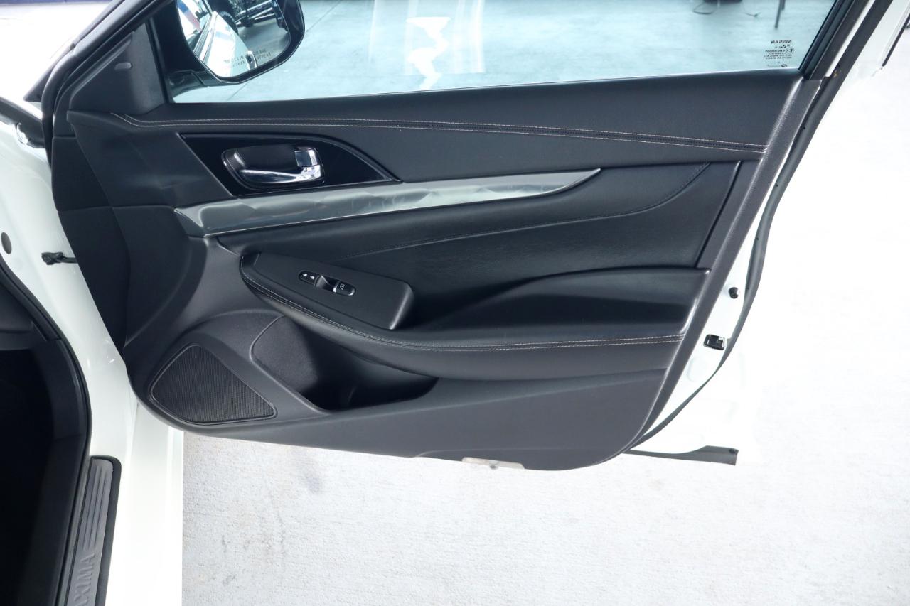 Nissan Maxima SV 3.5L 2021