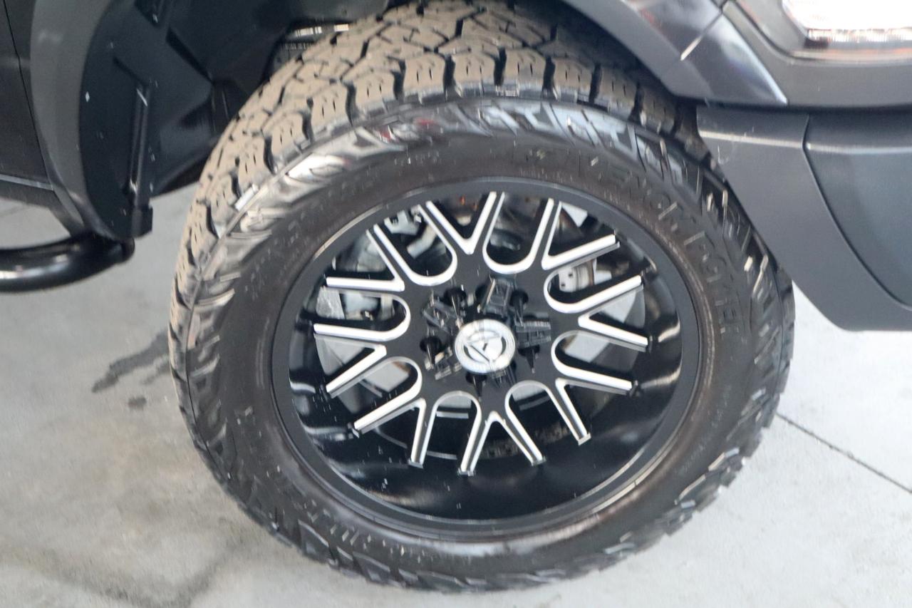 RAM 1500 Rebel 4x4 Crew Cab 5'7" Box 2017