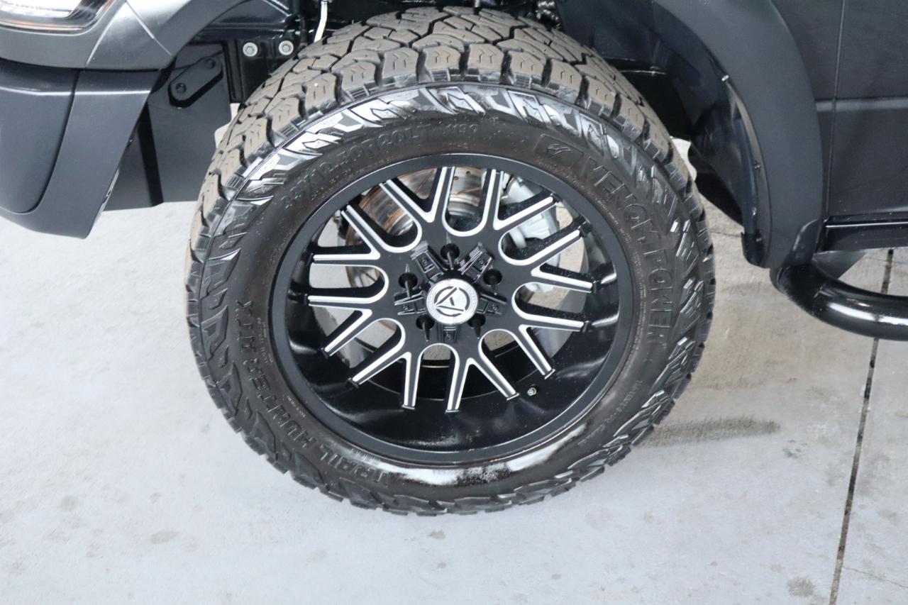RAM 1500 Rebel 4x4 Crew Cab 5'7" Box 2017