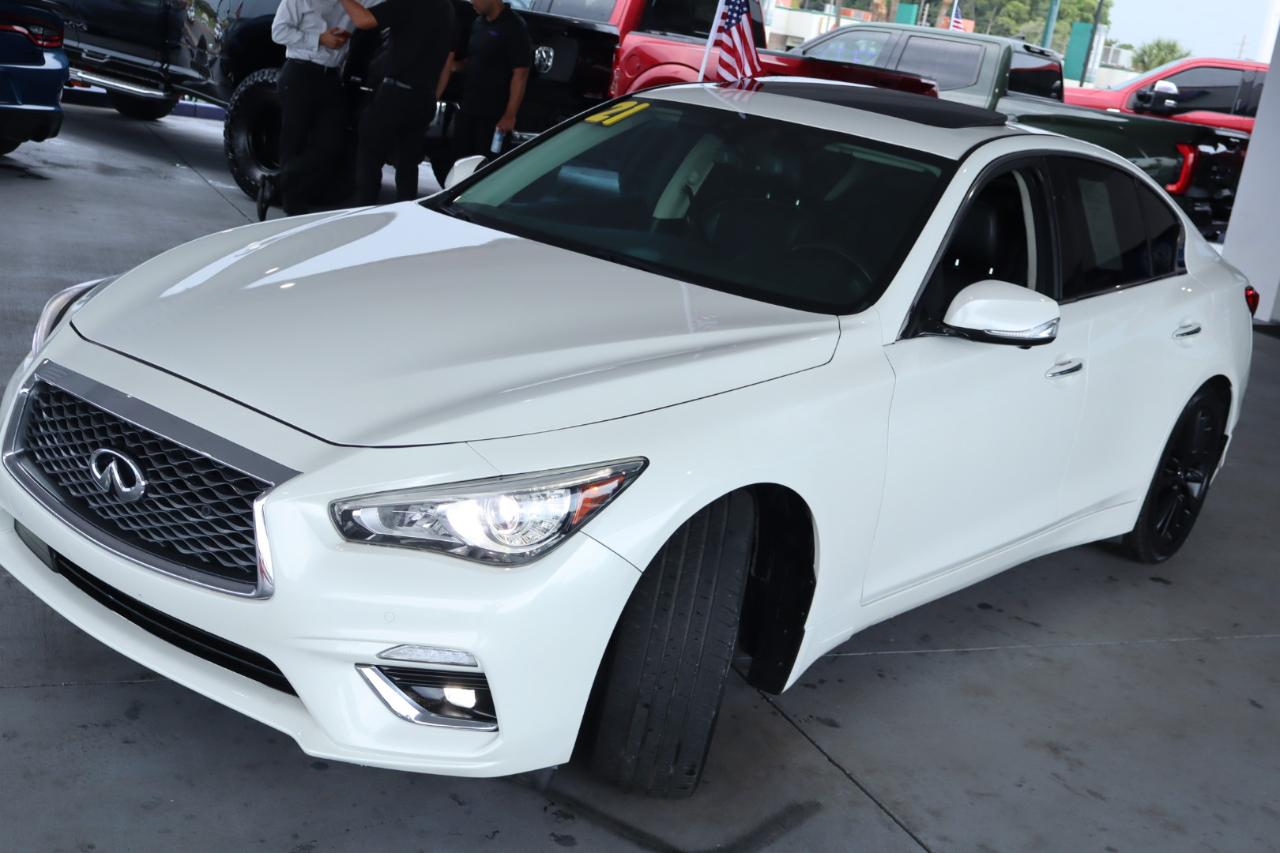 Infiniti Q50 3.0t LUXE RWD 2021