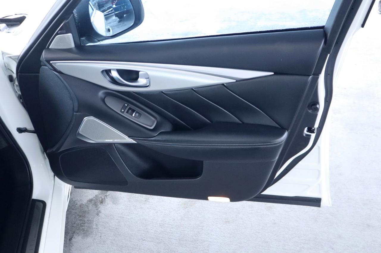 Infiniti Q50 3.0t LUXE RWD 2021