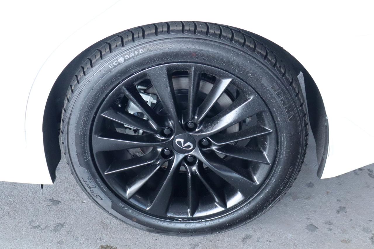Infiniti Q50 3.0t LUXE RWD 2021