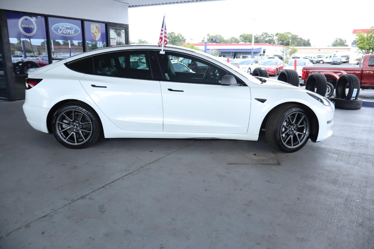 Tesla Model 3 Standard Range Plus RWD 2021