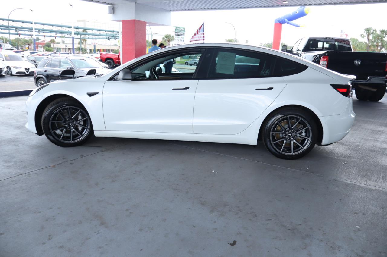 Tesla Model 3 Standard Range Plus RWD 2021