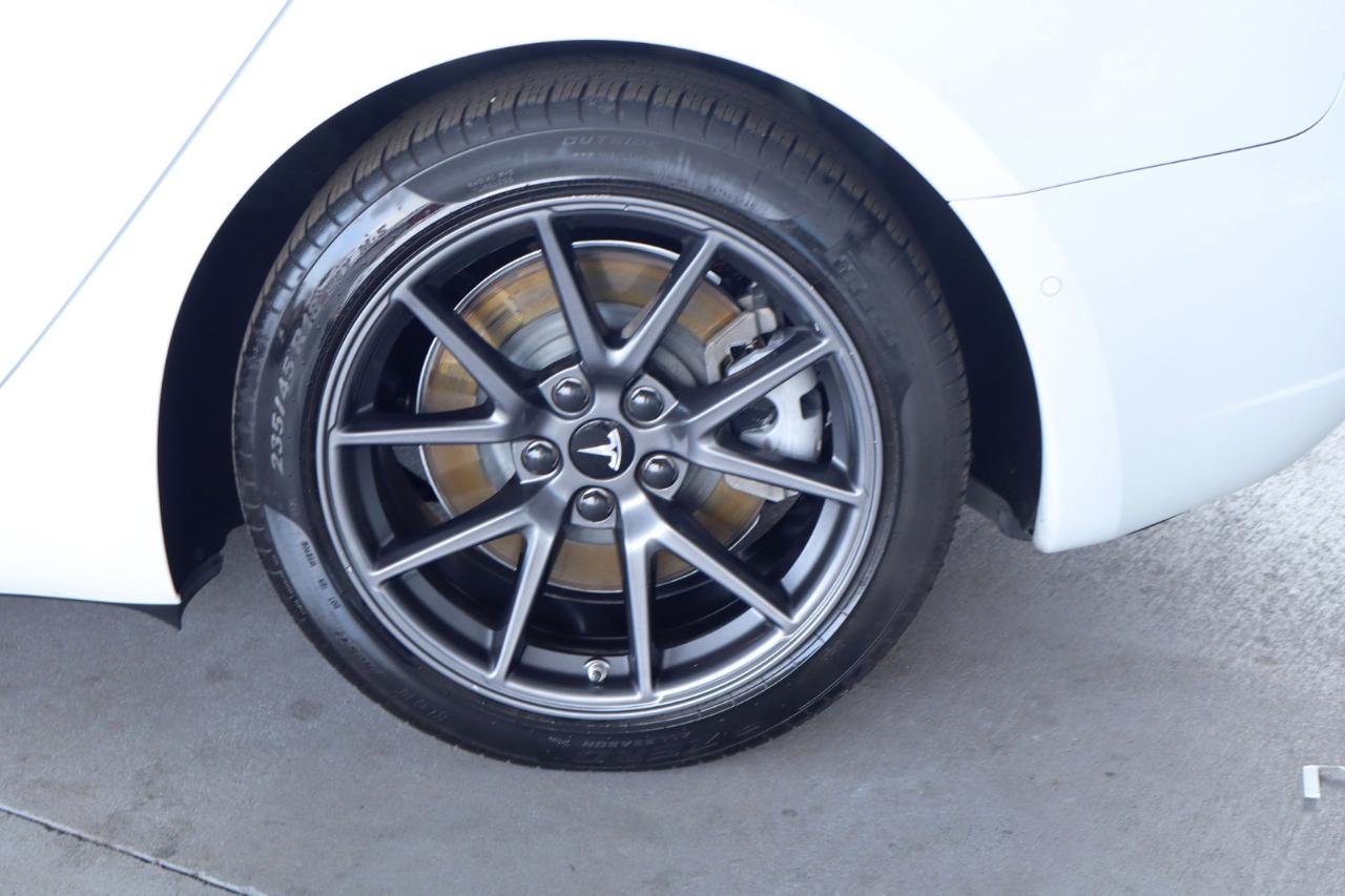 Tesla Model 3 Standard Range Plus RWD 2021