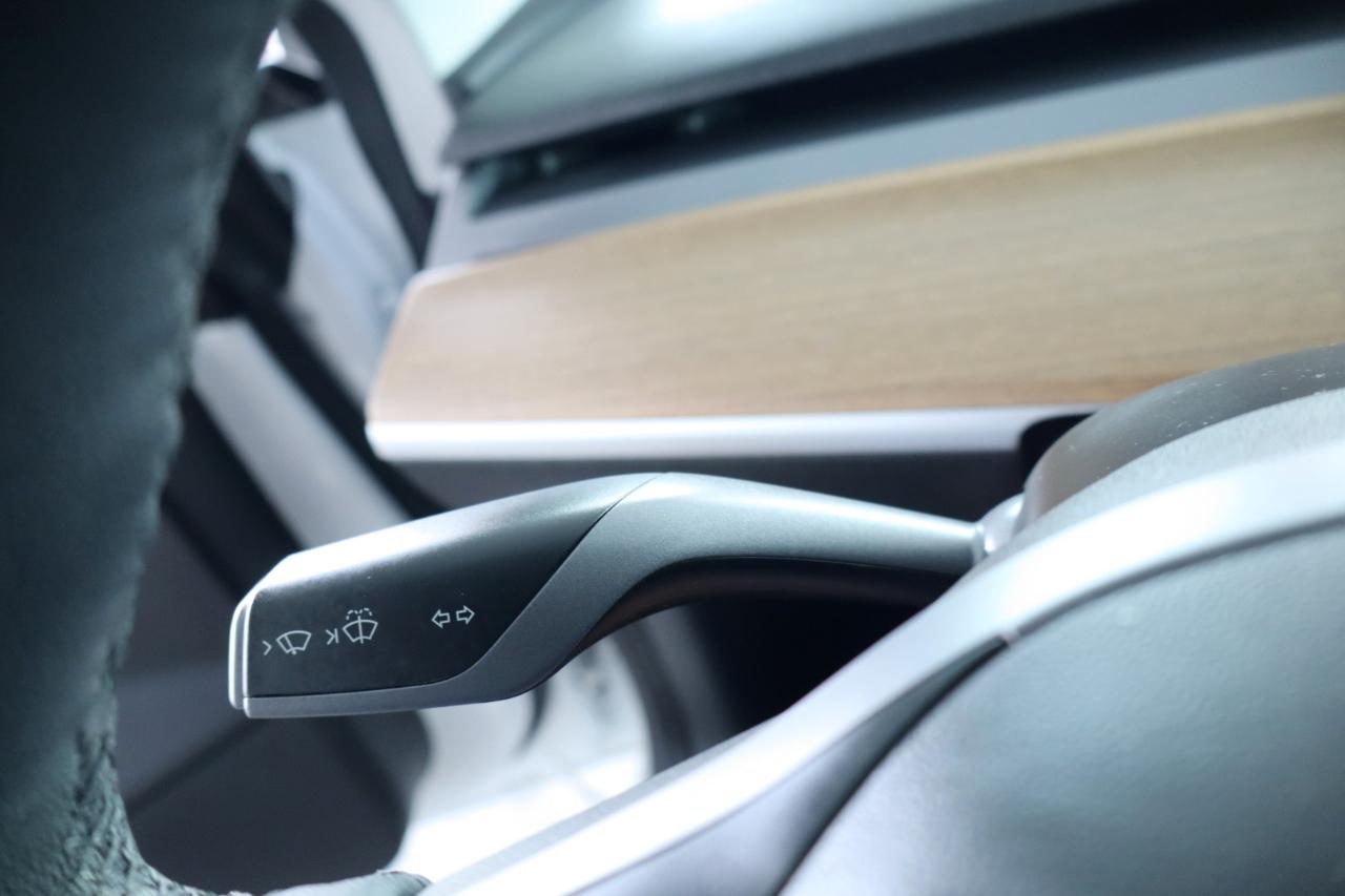 Tesla Model 3 Standard Range Plus RWD 2021
