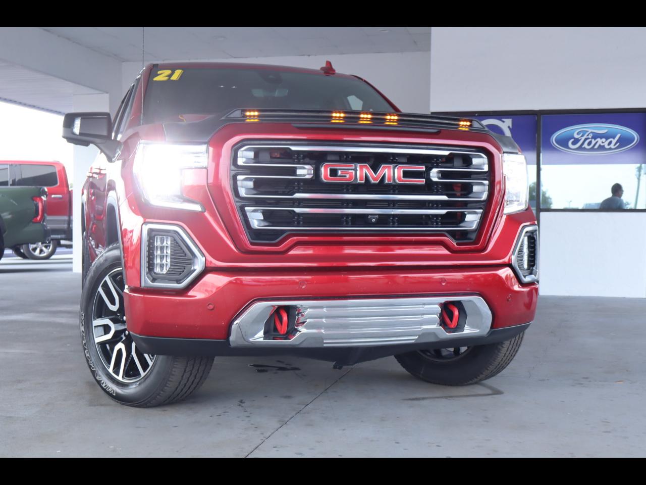 GMC Sierra 1500 4WD Crew Cab 147" AT4 2021