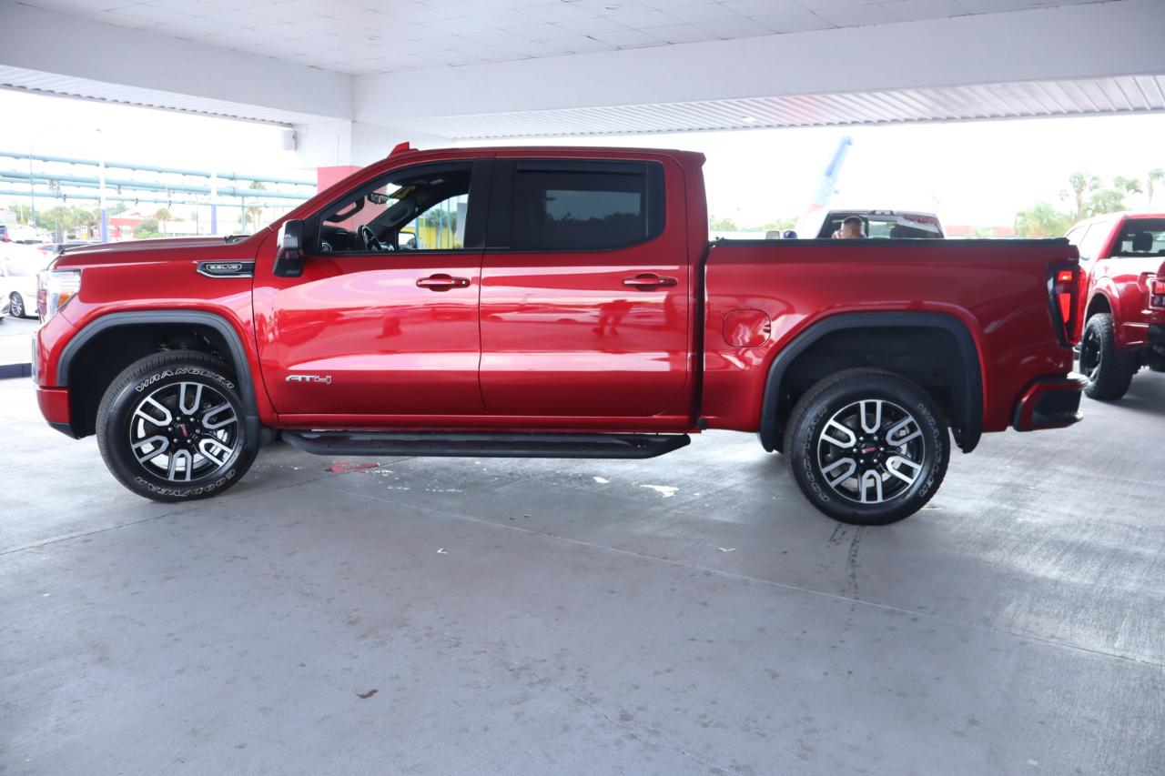GMC Sierra 1500 4WD Crew Cab 147" AT4 2021