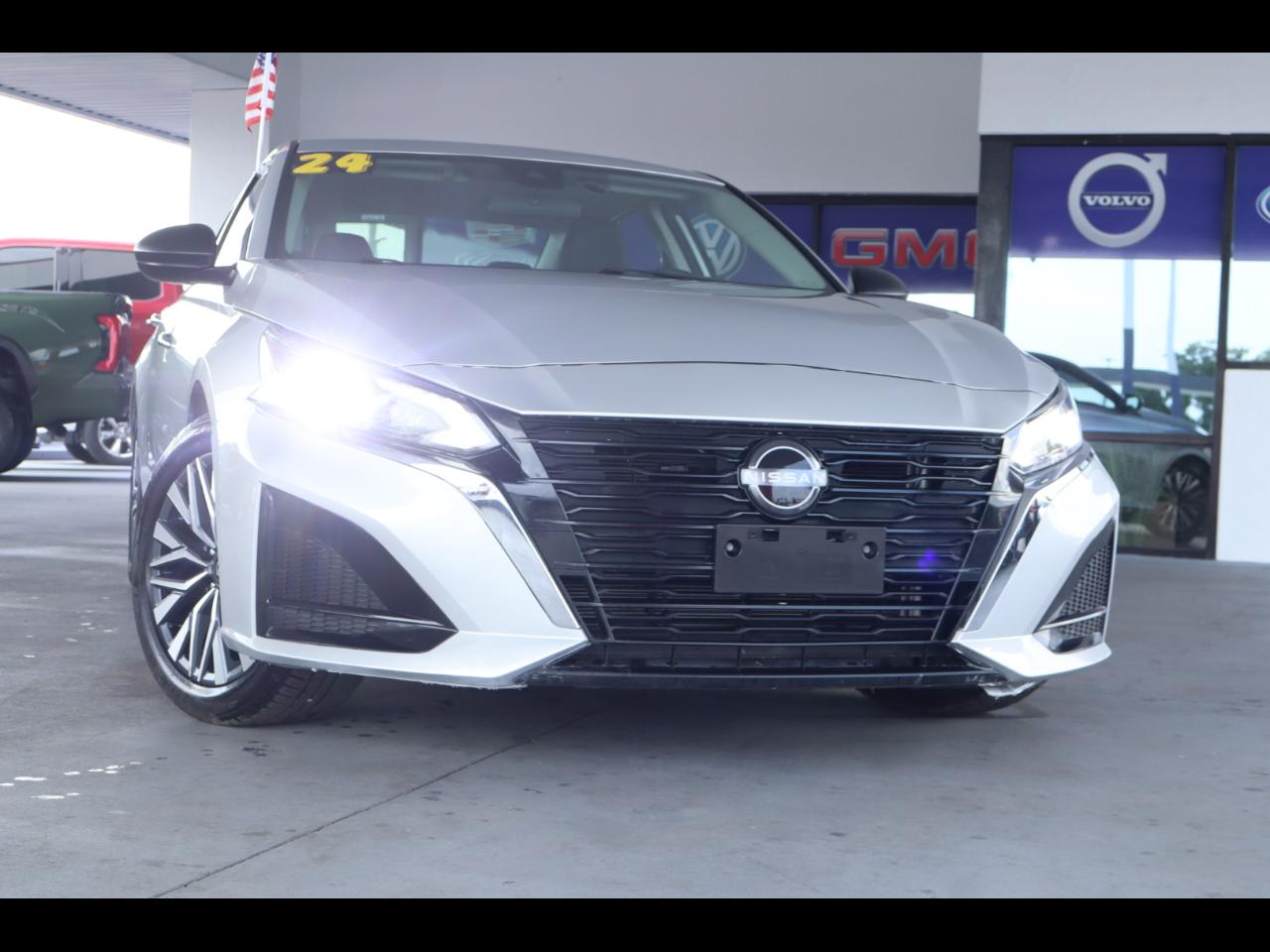 Nissan Altima 2.5 SV Sedan 2024