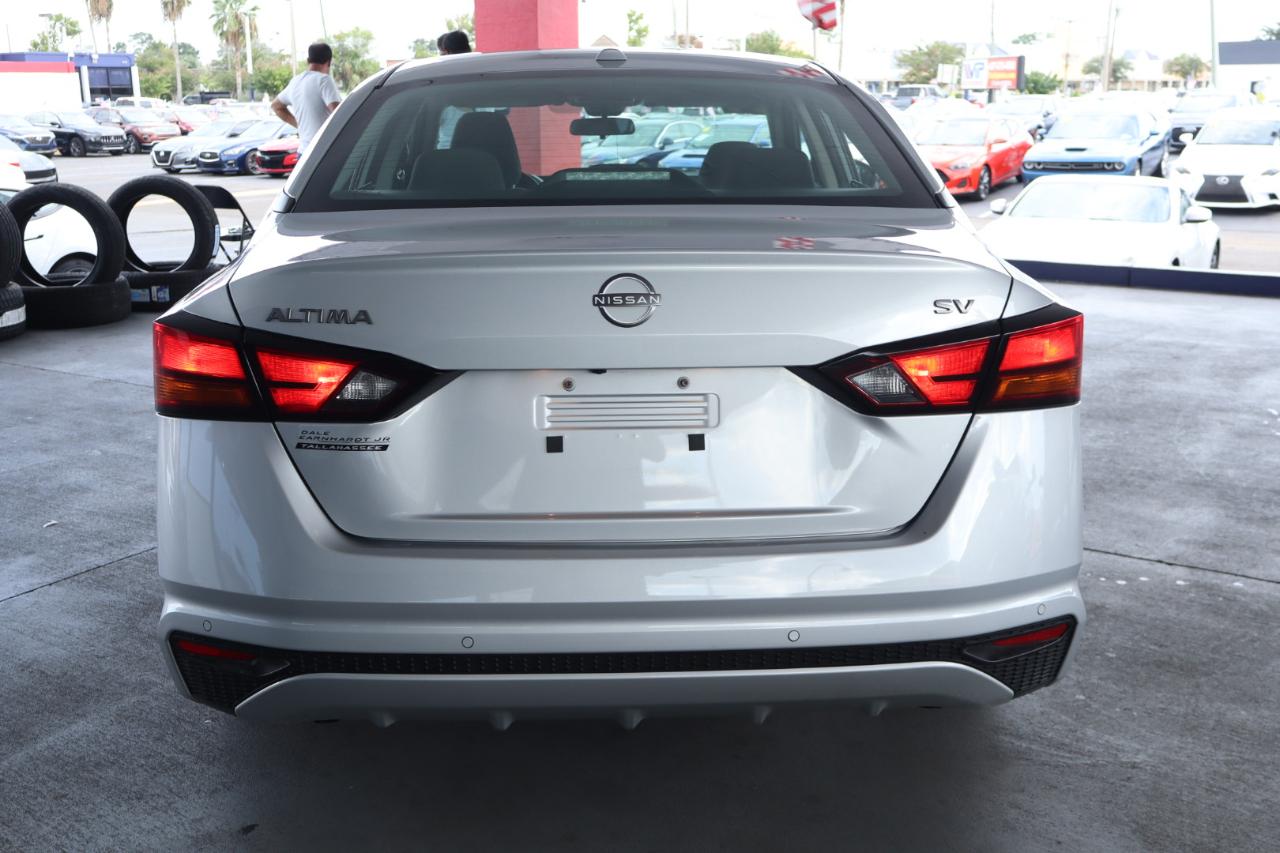 Nissan Altima 2.5 SV Sedan 2024