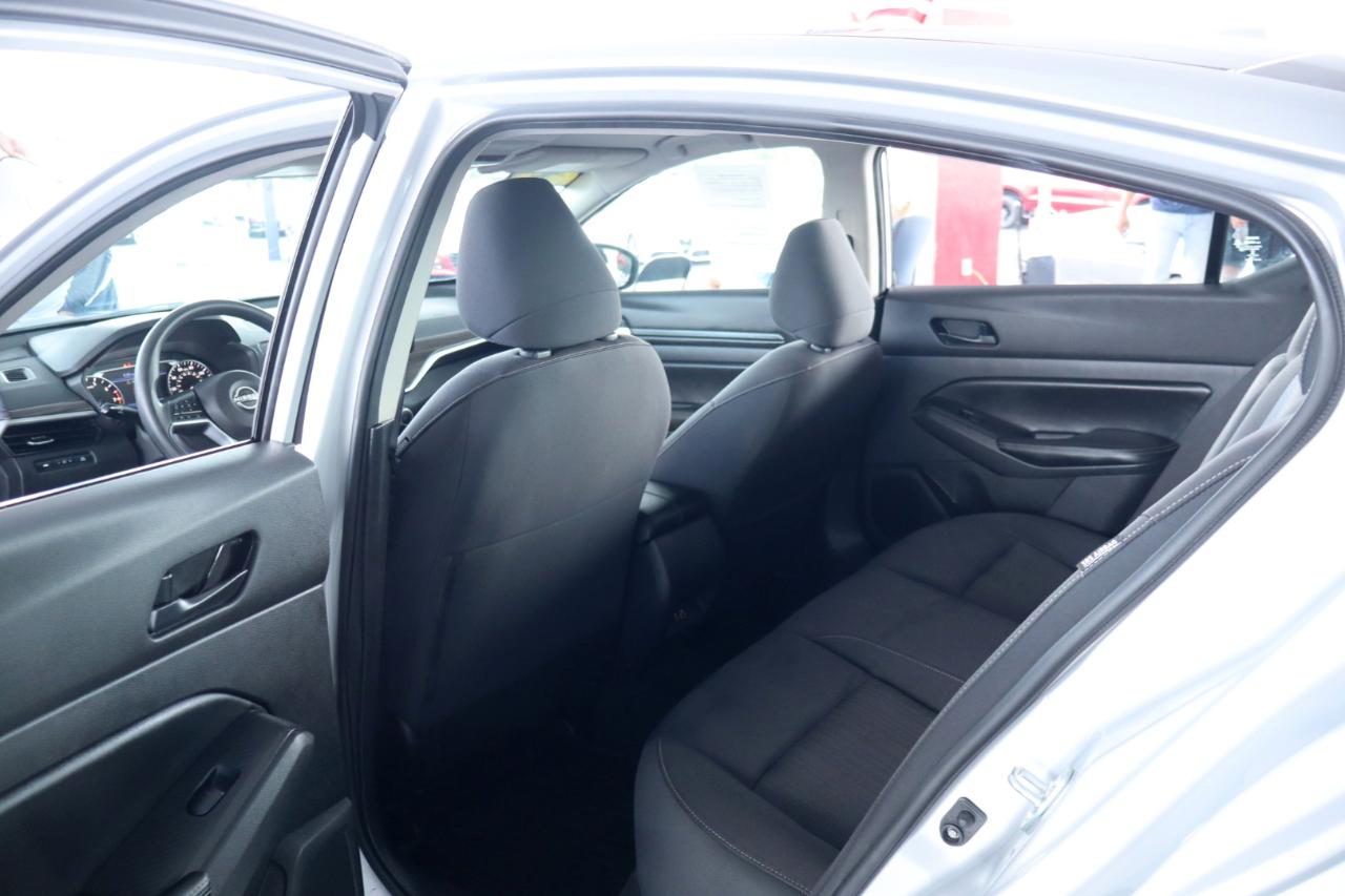 Nissan Altima 2.5 SV Sedan 2024