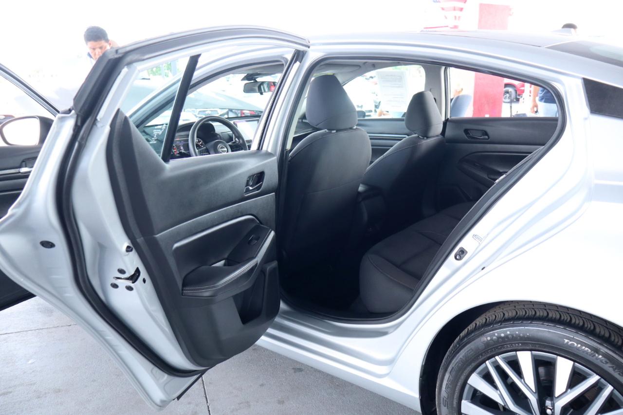 Nissan Altima 2.5 SV Sedan 2024
