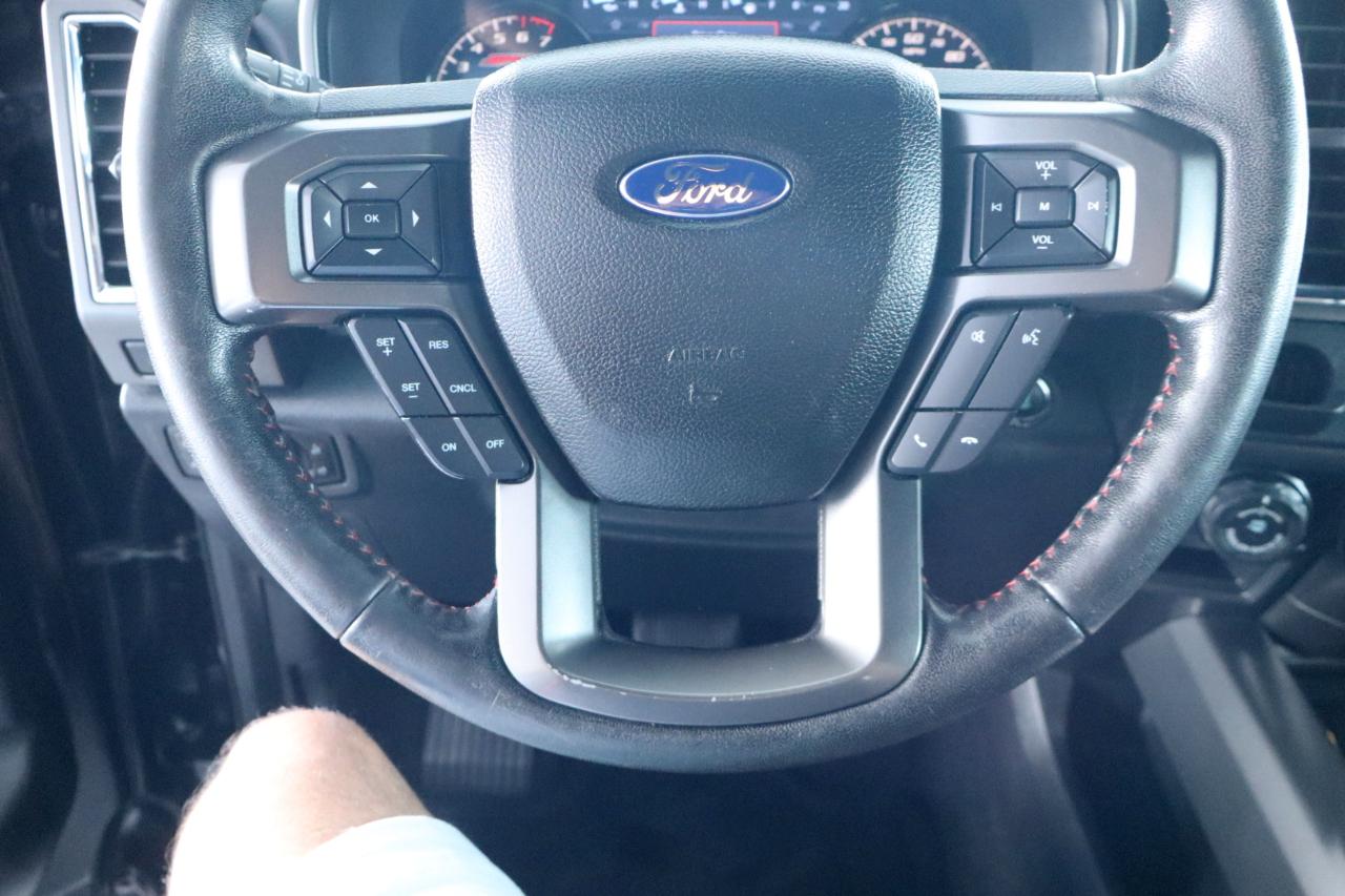 Ford F-150 2WD SuperCrew 157" Lariat 2016