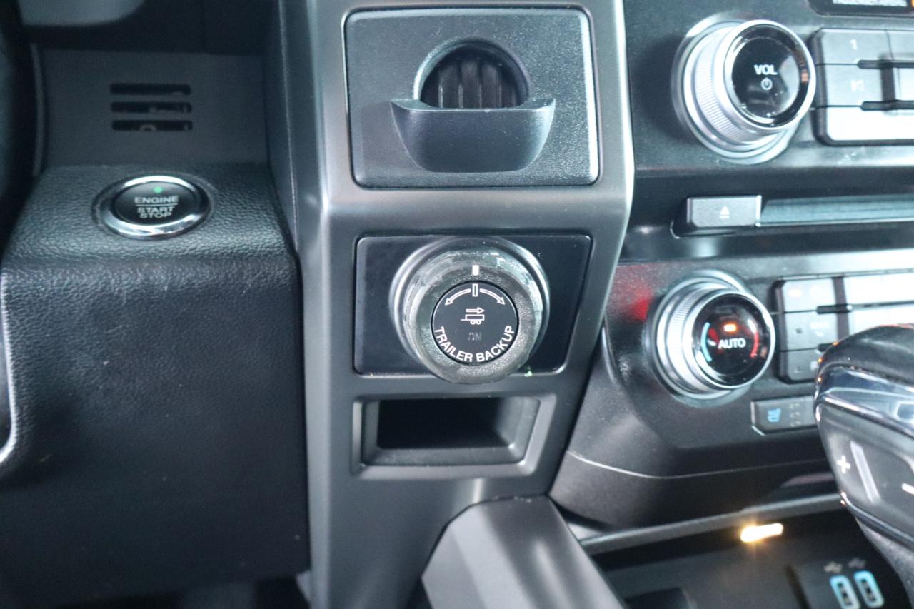 Ford F-150 2WD SuperCrew 157" Lariat 2016