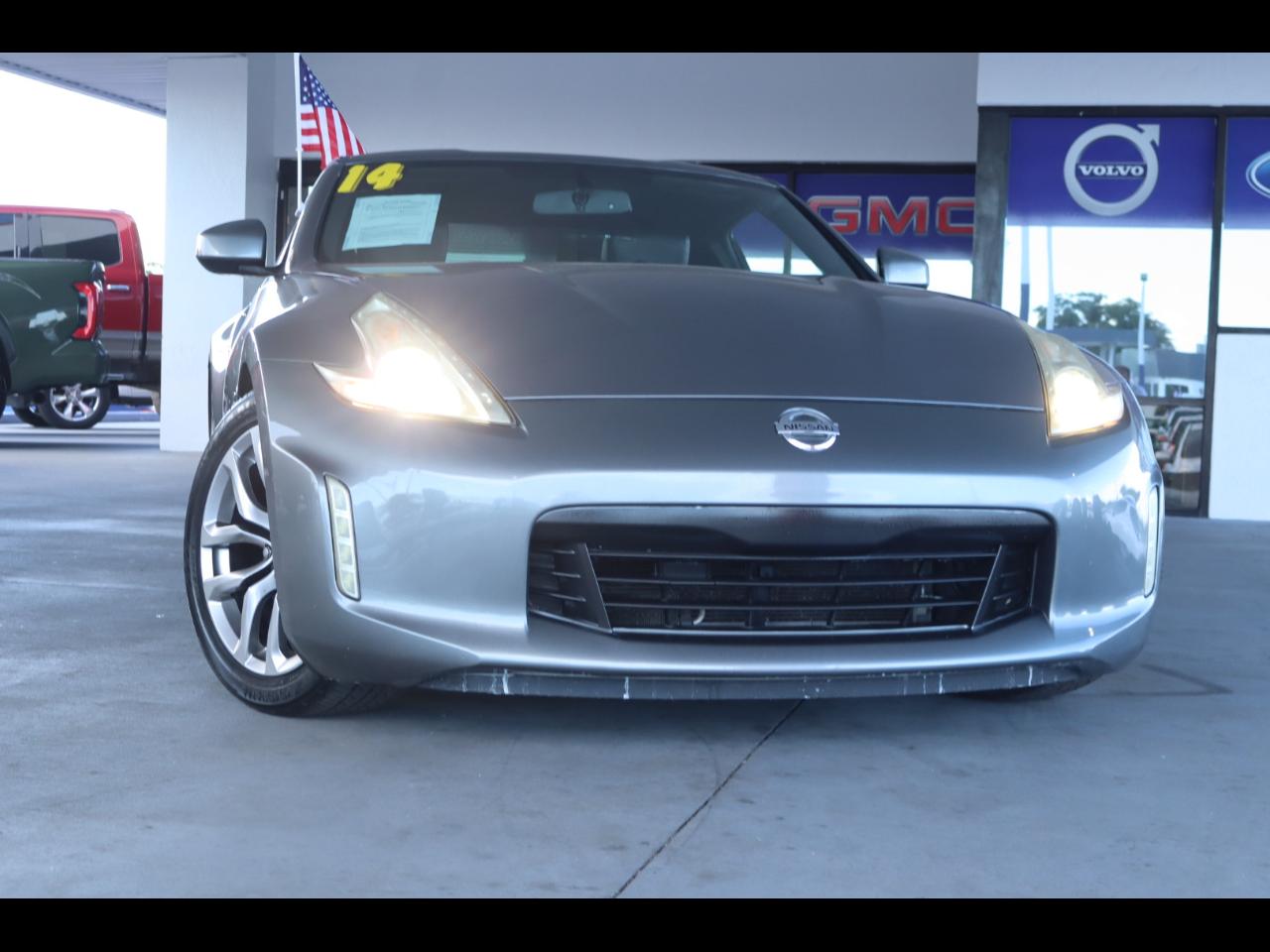 Nissan 370Z 2dr Cpe Auto Touring 2014