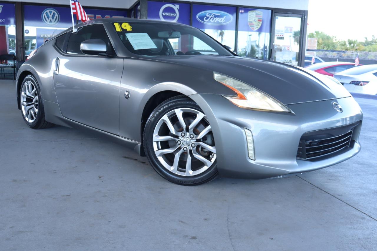 Nissan 370Z 2dr Cpe Auto Touring 2014