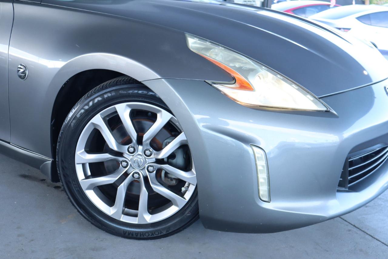 Nissan 370Z 2dr Cpe Auto Touring 2014