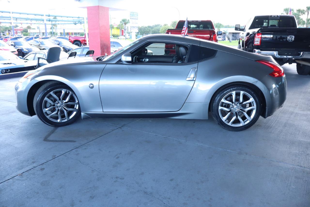 Nissan 370Z 2dr Cpe Auto Touring 2014