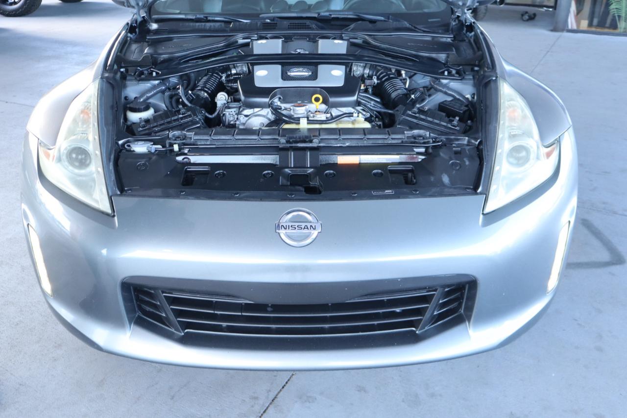 Nissan 370Z 2dr Cpe Auto Touring 2014
