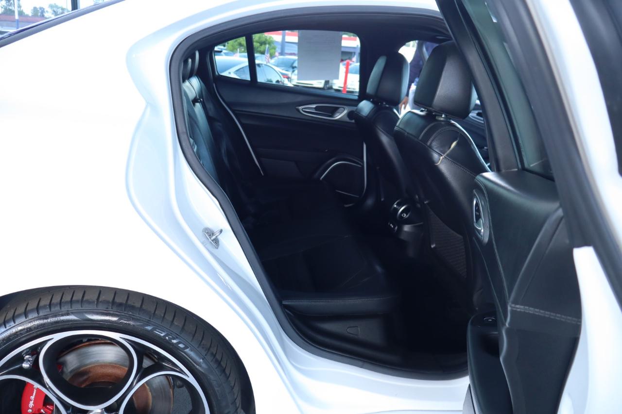 Alfa Romeo Giulia Ti RWD 2023