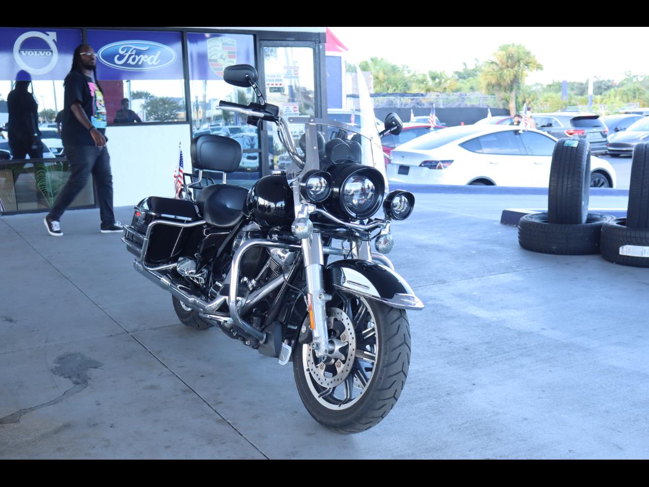 Harley-Davidson FLHP Police  2017