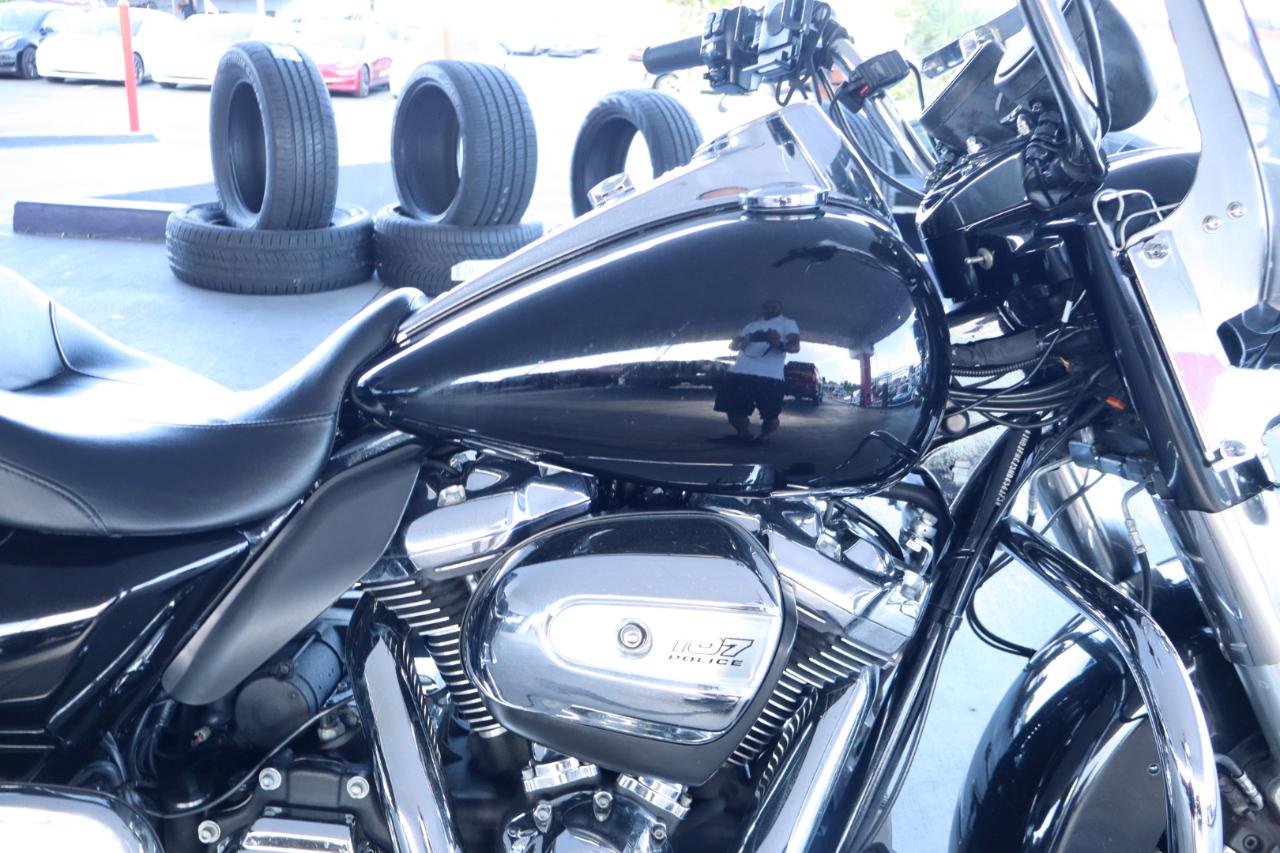 Harley-Davidson FLHP Police  2017