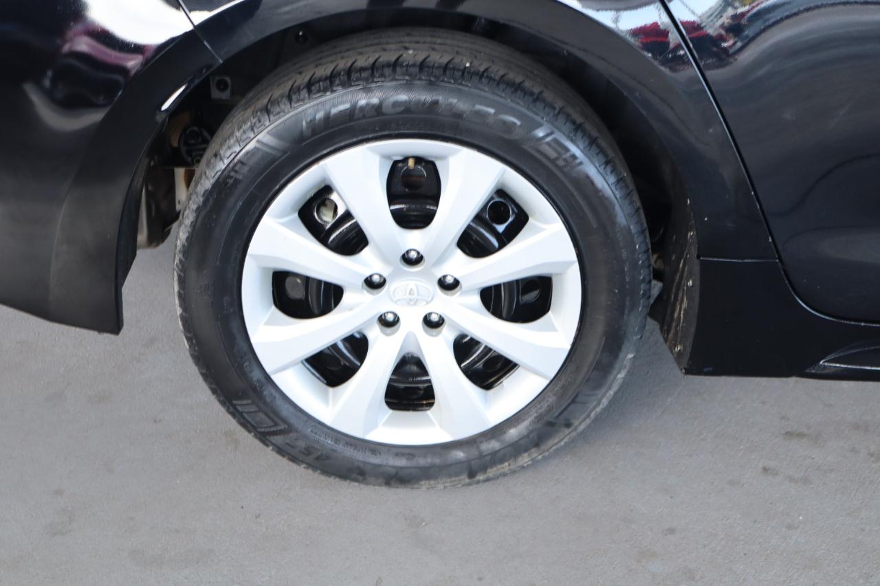 Toyota Corolla LE CVT (Natl) 2024