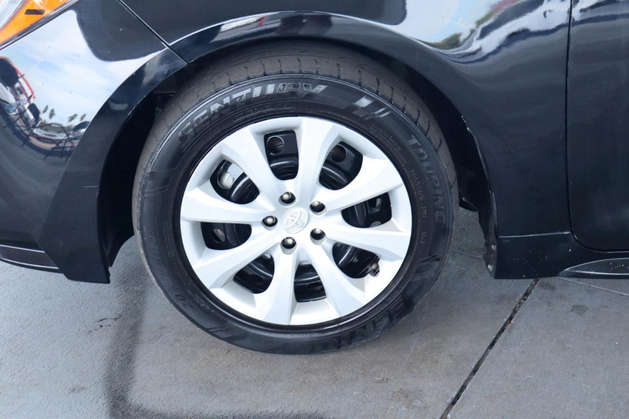 Toyota Corolla LE CVT (Natl) 2024