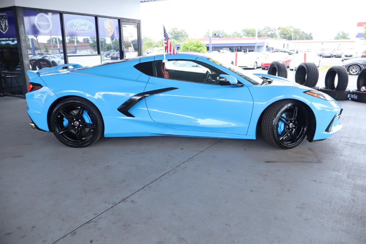 Chevrolet Corvette 2dr Stingray Cpe w/1LT 2021
