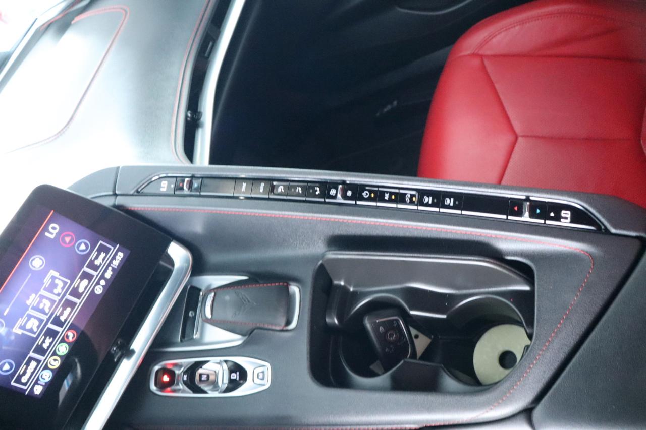 Chevrolet Corvette 2dr Stingray Cpe w/1LT 2021